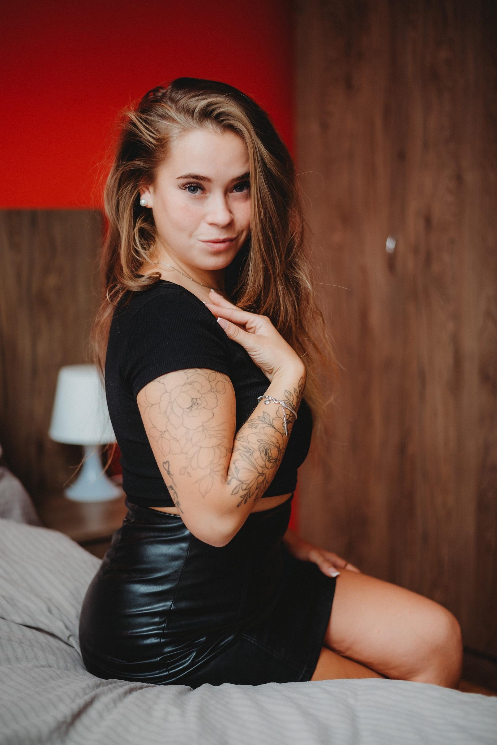 AvalinaHot's Profile