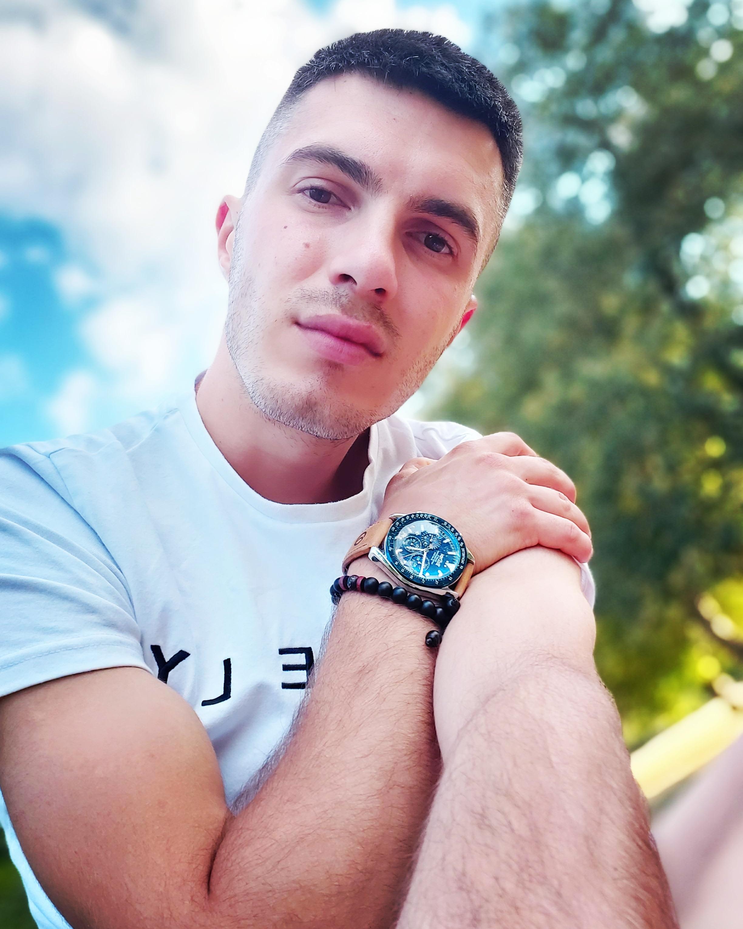 Bubu19972 Profile Image