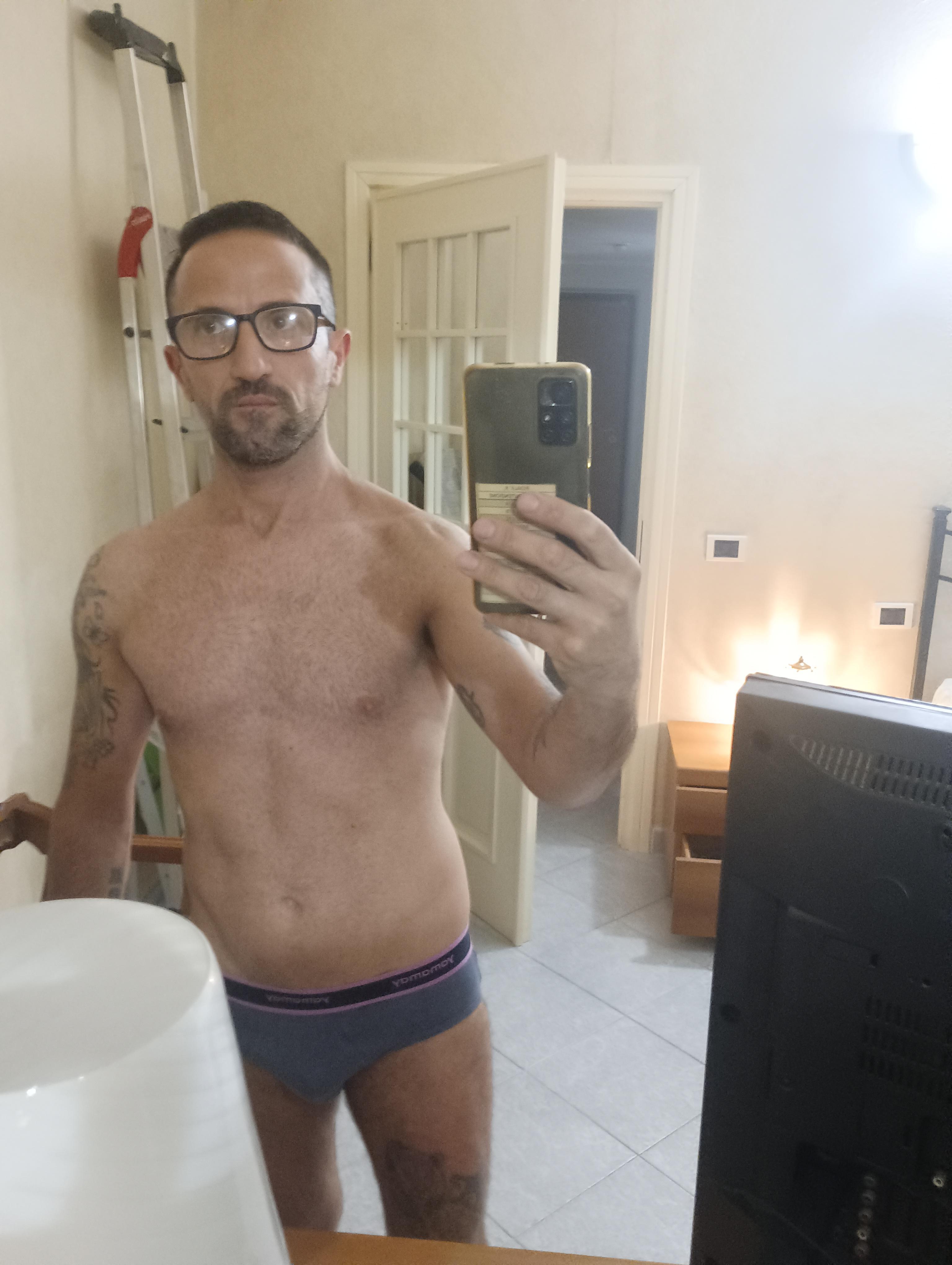 Cazzobello81's Profile
