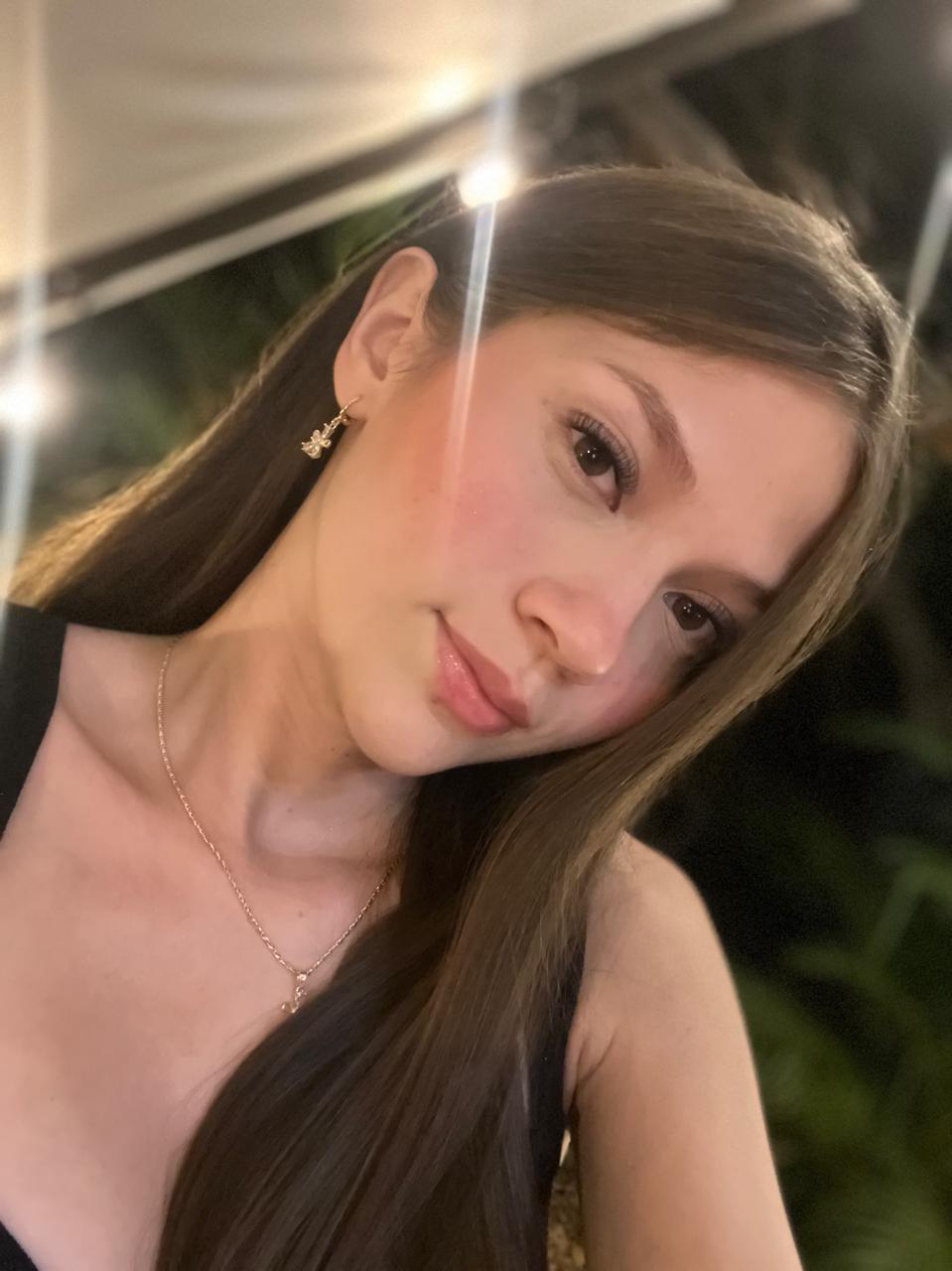 Emma_Jhons's Profile