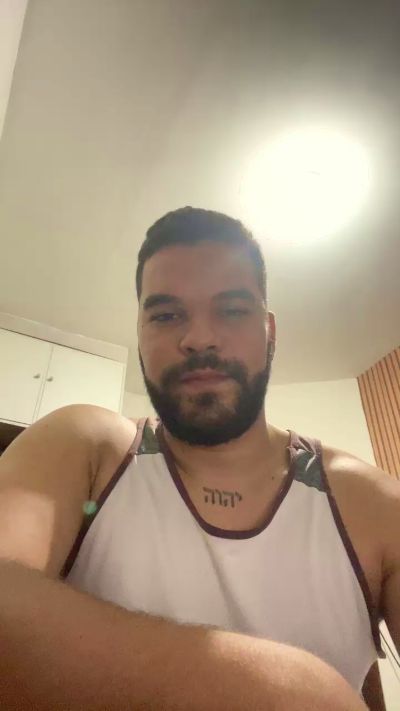 Johnlewiis's Profile