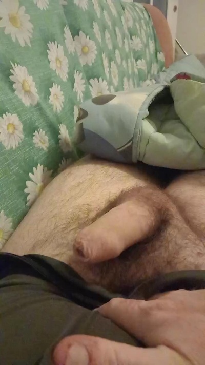 Johnnypeehot's Profile