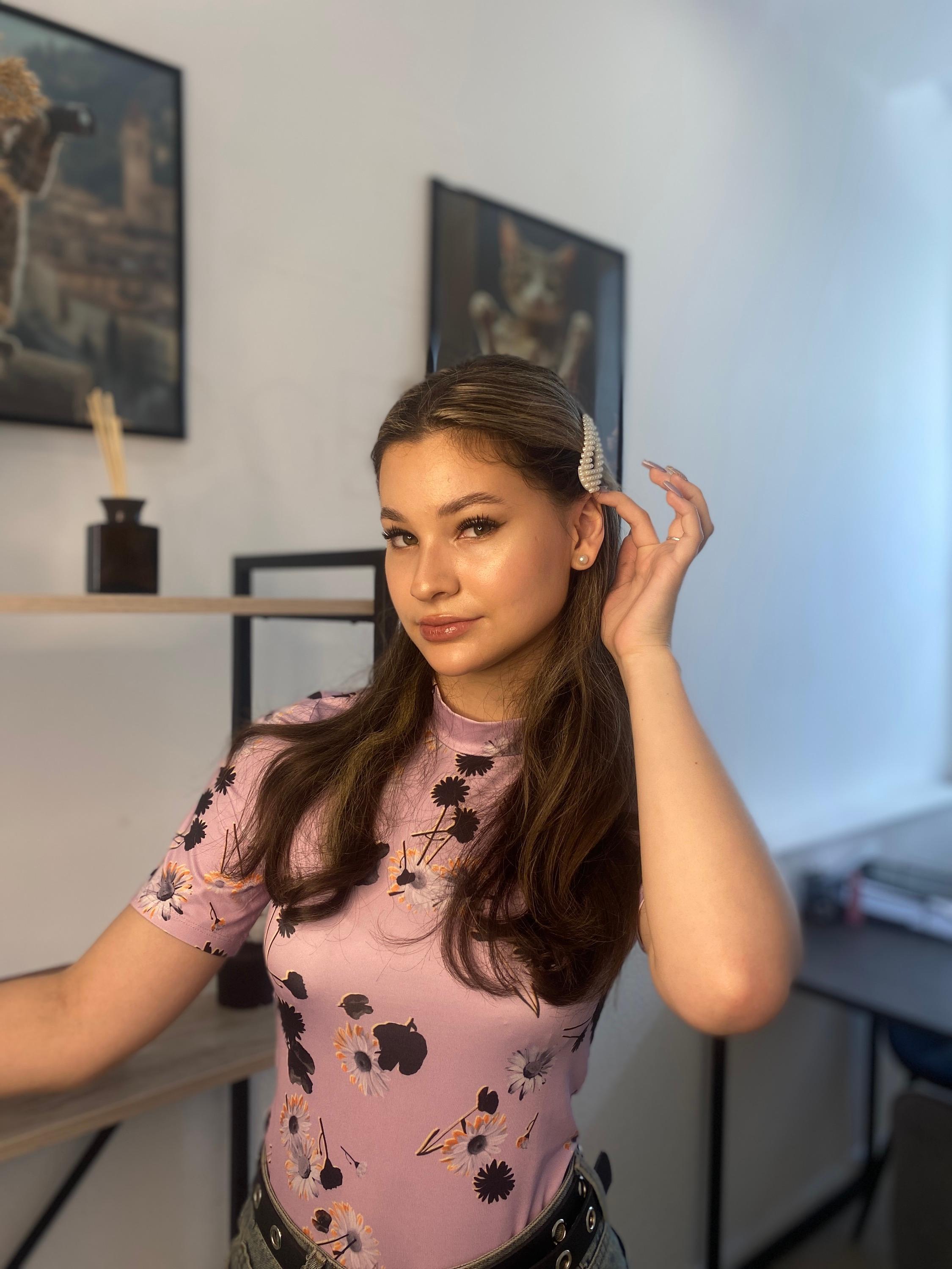 LynetBow's Profile