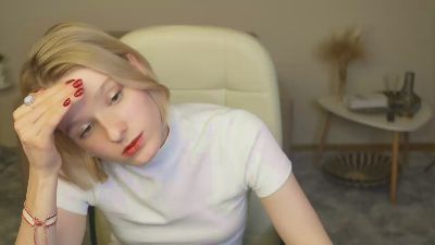 NicolleIzsak's Profile