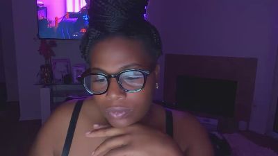 QueenDommi's Profile