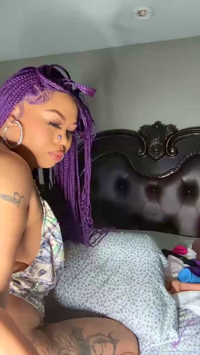 RenaBigBooty's Profile