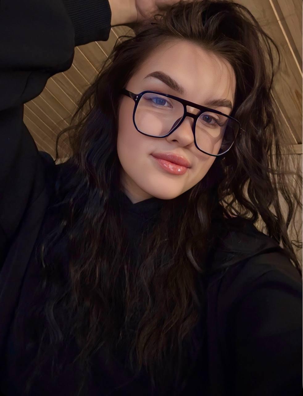 RikkiSnead's Profile