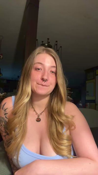 Rosaleejaden's Profile