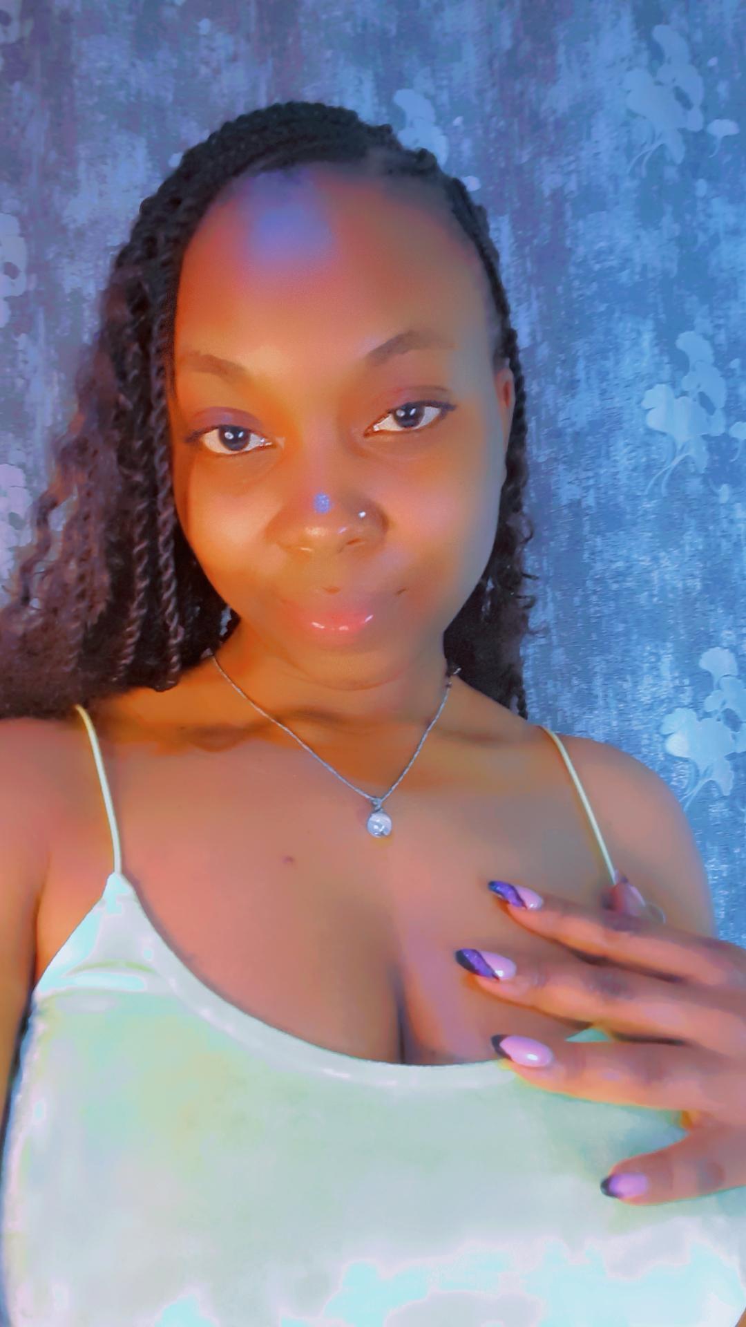 cocoluvx's Profile