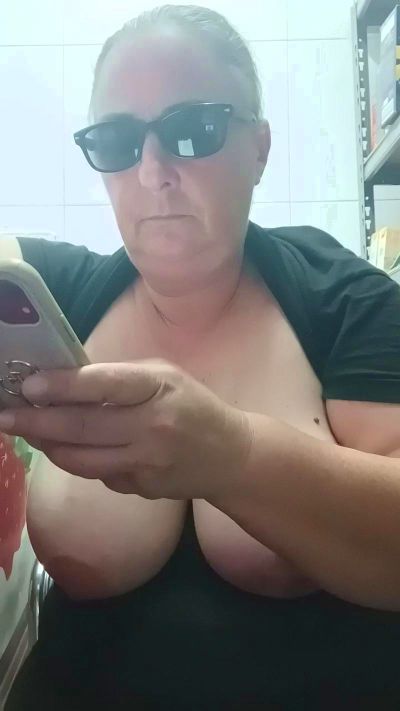 eroticjess's Profile