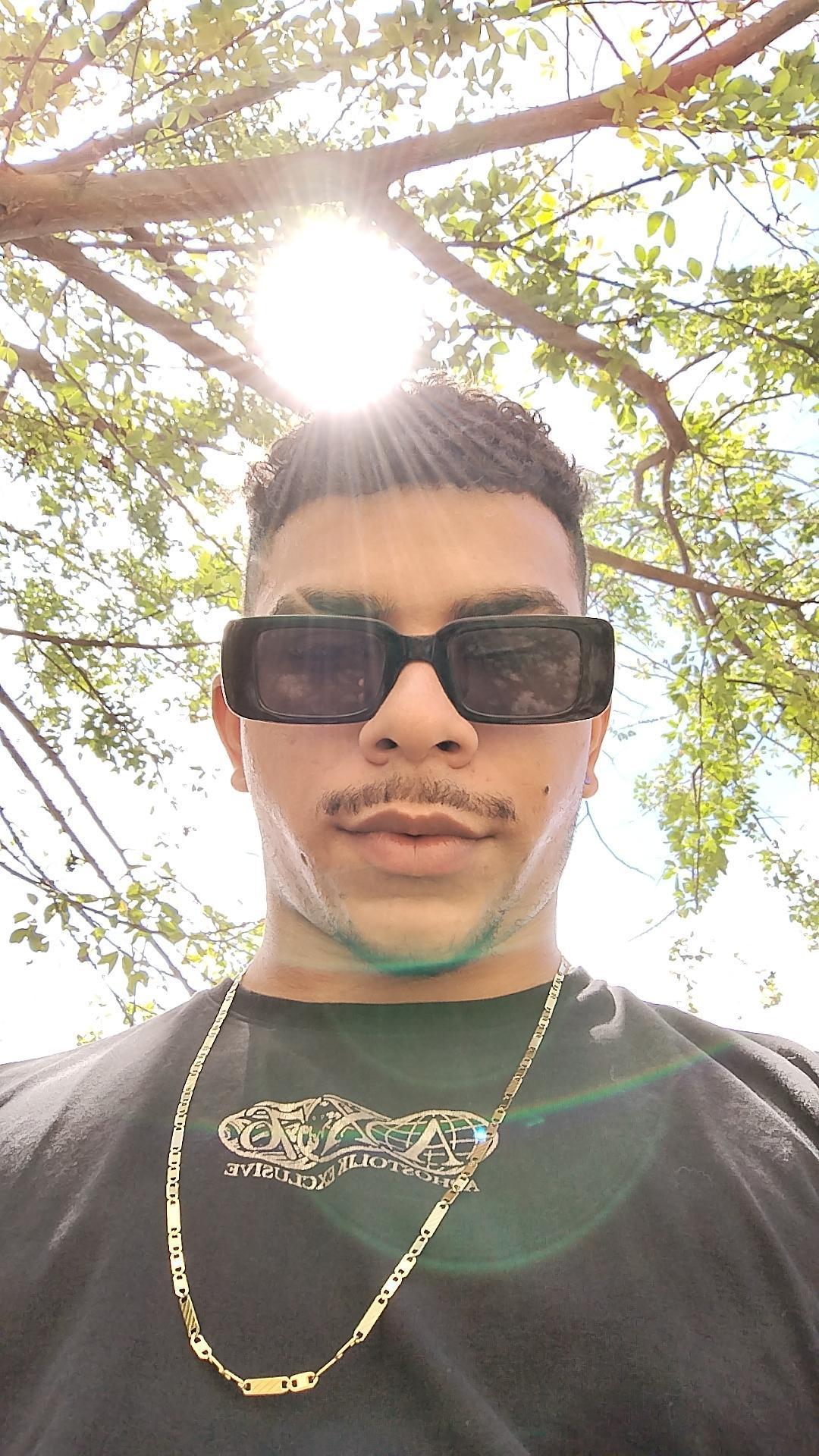 javier_hot27_'s Profile