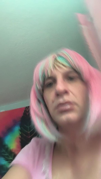 sexysmoker66's Profile